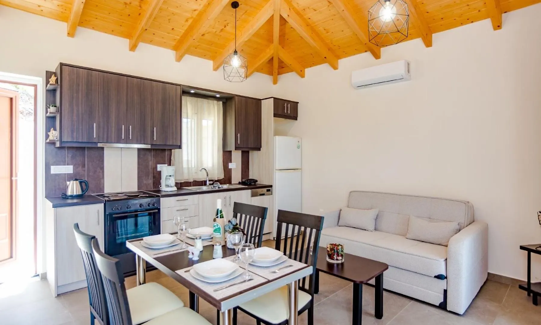 Cielo E Mare Cottage Angon